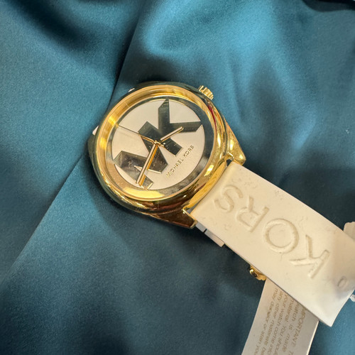 Vist Large View of Product Image Which is Used Michael Kors Watch