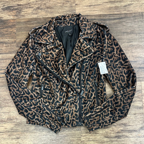 Vist Large View of Product Image Which is Used Romeo & Juliet Couture Short Light Jacket S-4/6