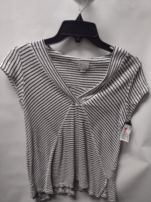 Vist Large View of Product Image Which is Used Anthropologie Short Sleeve Top P XS-0/2