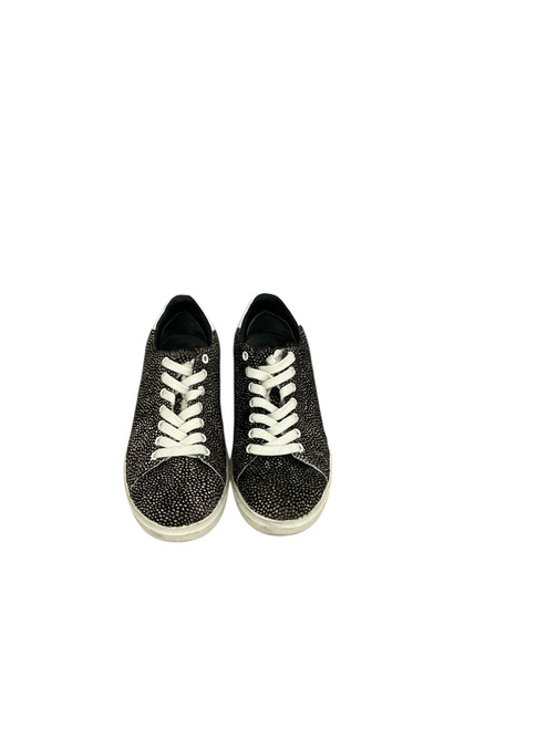 Vist Large View of Product Image Which is Used Tory Burch Casual Shoes 6.5