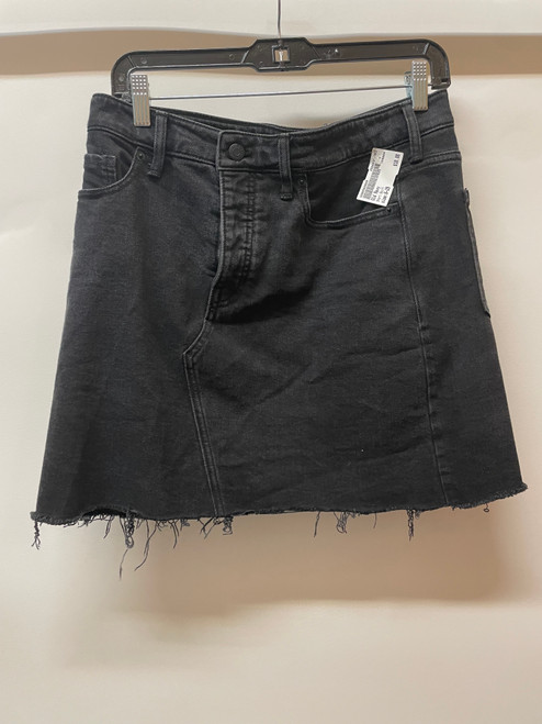 Vist Large View of Product Image Which is Used Old Navy Short Skirt 8-29