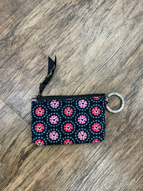 Vist Large View of Product Image Which is Used Vera Bradley Wallet