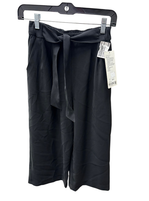 Used Lululemon Athletica Active Pant 4-27 60021-S000776087 Vist Large View of Product Image Which is Used Lululemon Athletica Active Pant 4-27