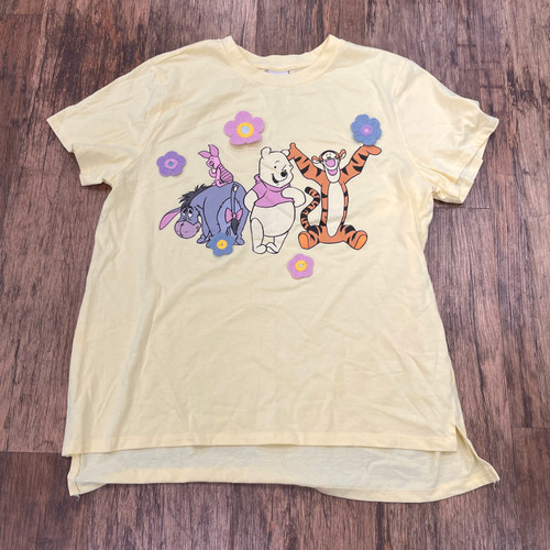 Vist Large View of Product Image Which is Used Disney Short Sleeve Top L-12/14