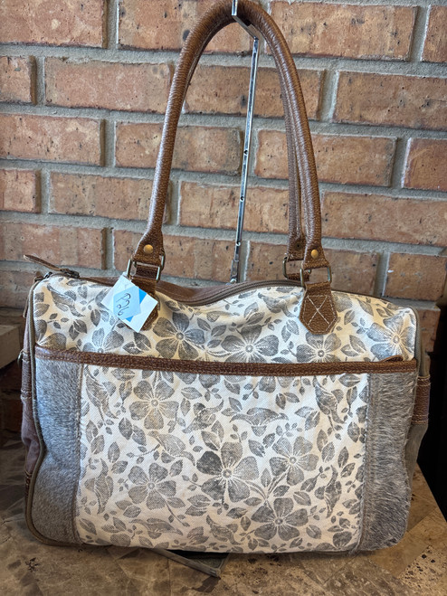 Vist Large View of Product Image Which is Used Unbranded Large Handbag