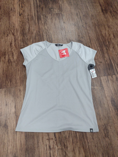 Vist Large View of Product Image Which is Used The North Face Active Short Sleeve L-12/14