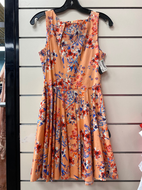 Vist Large View of Product Image Which is Used Closet Spring Short Dress F M-8/10