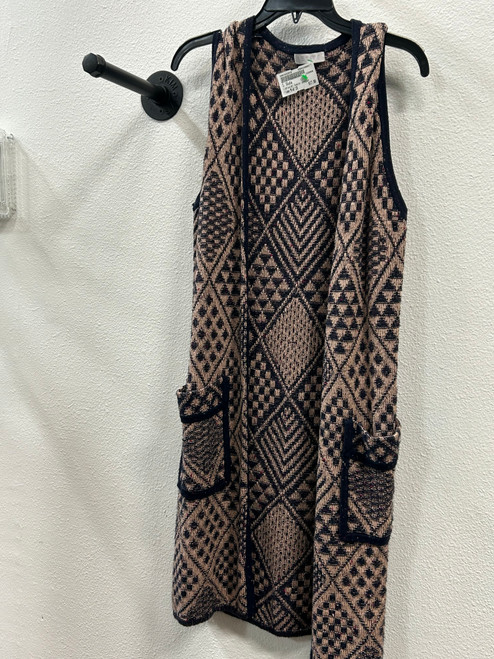 Vist Large View of Product Image Which is Used 1. State Lightweight Sweater M-8/10