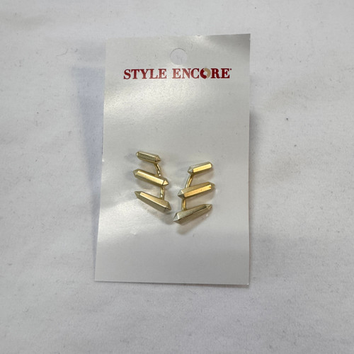 Vist Large View of Product Image Which is Used Kendra Scott Earrings