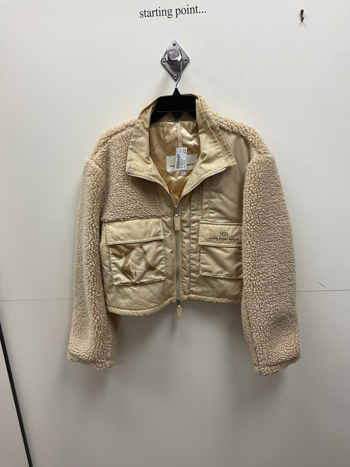 Vist Large View of Product Image Which is Used Ugg Australia Short HeavyCoat M-8/10