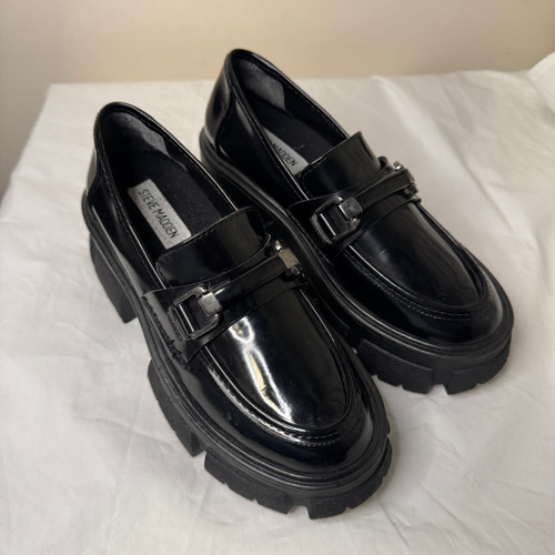 Vist Large View of Product Image Which is Used Steve Madden Casual Shoes 5.5