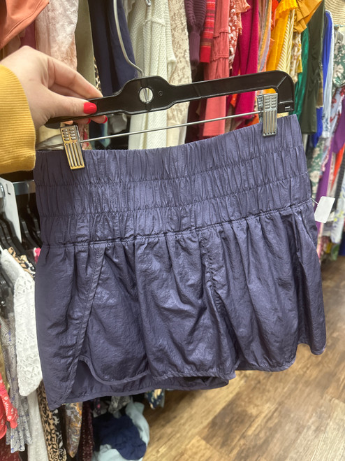 Vist Large View of Product Image Which is Used Free People Active Shorts 12-31