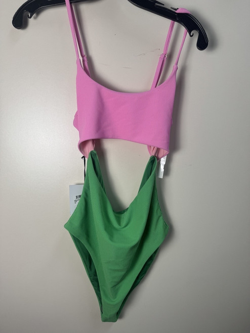 Vist Large View of Product Image Which is Used BeachRiot Swimwear M 8-10/28-30