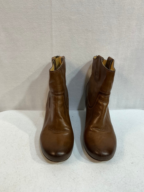 Used Frye Ankle Boots 10 60126-S000368105 Vist Large View of Product Image Which is Used Frye Ankle Boots 10