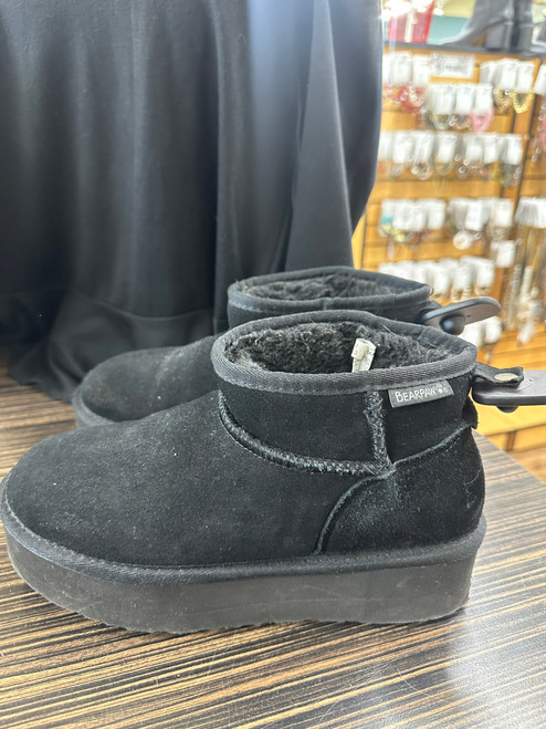 Vist Large View of Product Image Which is Used Bearpaw Ankle Boots 9