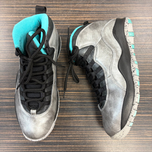 Vist Large View of Product Image Which is Used Nike Jordan Mens Athletic Shoes 8