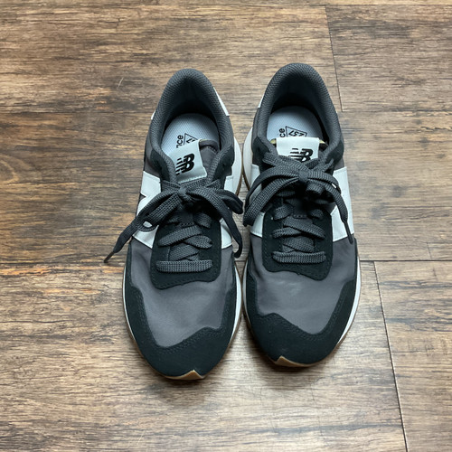 Vist Large View of Product Image Which is Used New Balance Performance Shoes 6.5 60004-S000610275