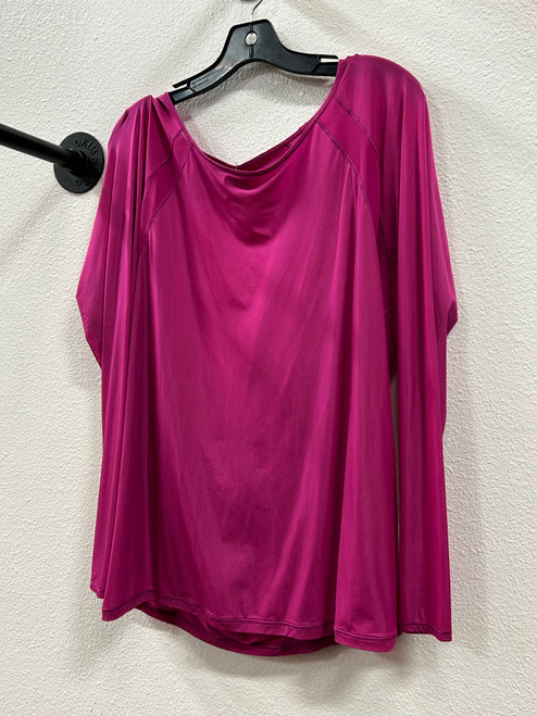 Vist Large View of Product Image Which is Used Lululemon Athletica Active Long Sleeve M-8/10