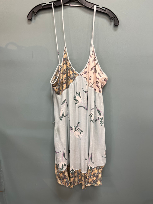 Vist Large View of Product Image Which is Used Free People Sleeveless Top L-12/14