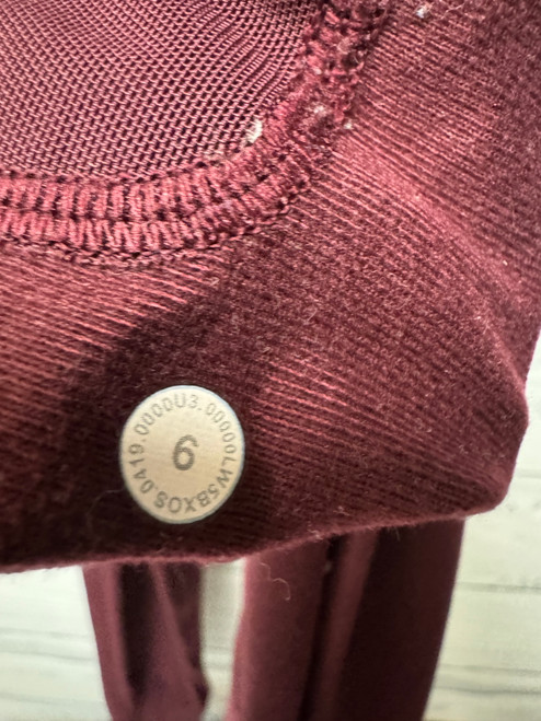Vist Large View of Product Image Which is Used Lululemon Athletica Active Pant 6-28 60071-S000581025
