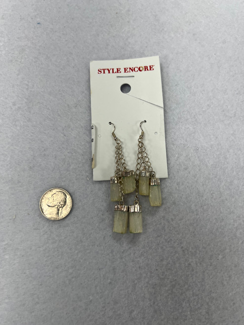 Used Unbranded Earrings 60132-S000086597 Vist Large View of Product Image Which is Used Unbranded Earrings