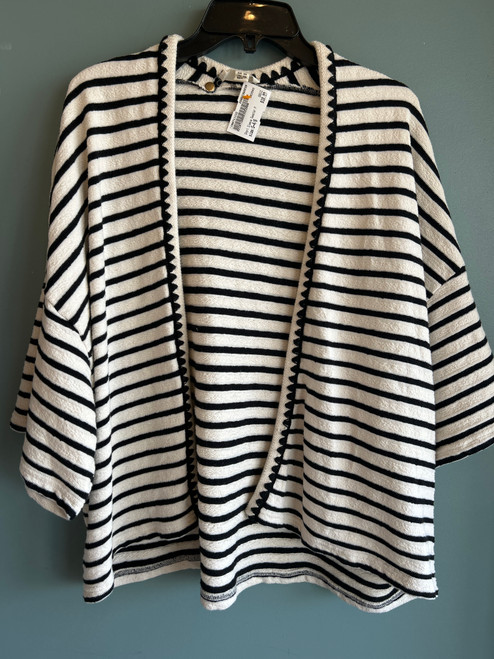 Vist Large View of Product Image Which is Used Unbranded Short Sleeve Sweater S-4/6 sff2