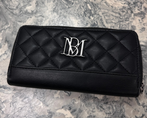 Vist Large View of Product Image Which is Used Badgley Mischka Leather Wallet 60076-S000760348