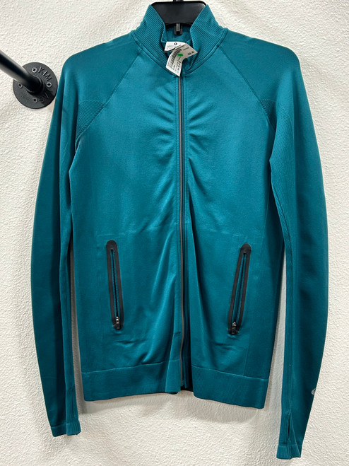 Vist Large View of Product Image Which is Used Nike Active Long Sleeve S-4/6
