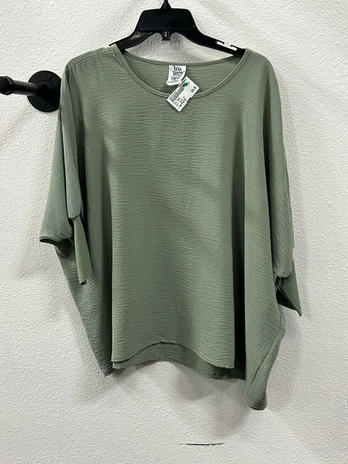 Vist Large View of Product Image Which is Used Ivy Jane Short Sleeve Top M-8/10 60005-S001033368