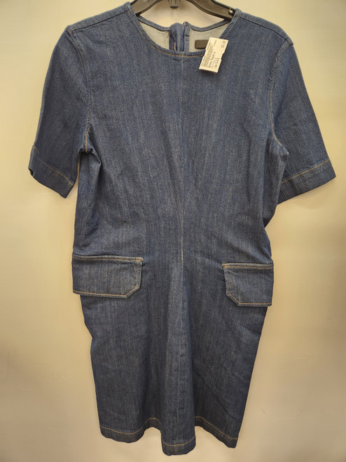 Vist Large View of Product Image Which is Used Banana Republic Short Dress B S-4/6