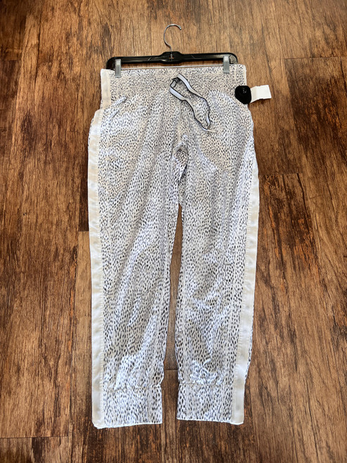 Vist Large View of Product Image Which is Used Lululemon Athletica Active Pant S 4-6/27-28