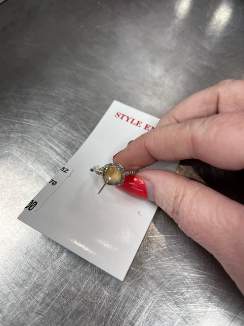 Vist Large View of Product Image Which is Used Unbranded Ring