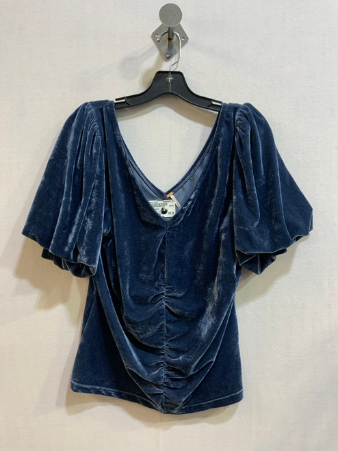 Vist Large View of Product Image Which is Used Free People Short Sleeve Top L-12/14 60126-S000373605