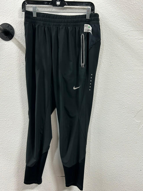 Vist Large View of Product Image Which is Used Nike Active Pant M 8-10/28-30