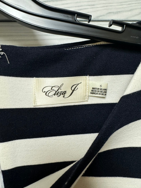 Vist Large View of Product Image Which is Used Eliza J Short Dress F S-4/6 60071-S000585230