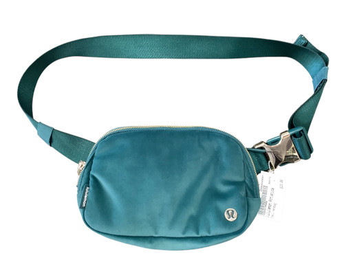 Vist Large View of Product Image Which is Used Lululemon Athletica Small Handbag 60069-S000692791