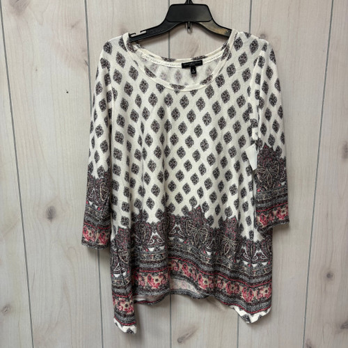 Vist Large View of Product Image Which is Used Signature Studio Long Sleeve Top 1X-18