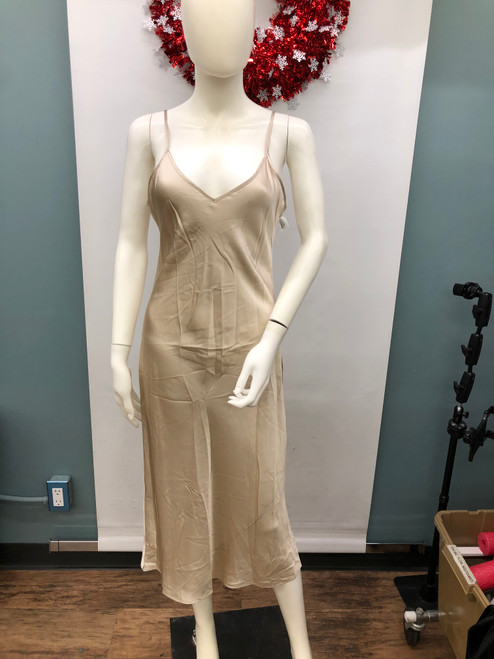 Vist Large View of Product Image Which is Used Unbranded Long Dress B M-8/10