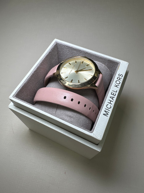 Vist Large View of Product Image Which is Used Michael Michael Kors Watch