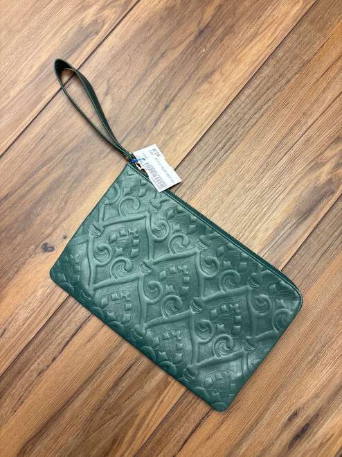Vist Large View of Product Image Which is Used Unbranded Leather Wristlet