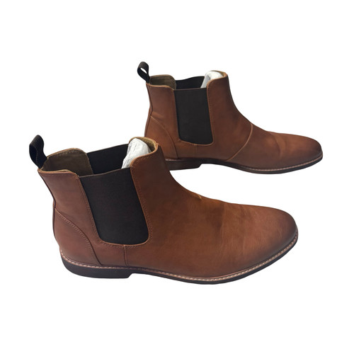 Vist Large View of Product Image Which is Used Aldo Mens Boots 11