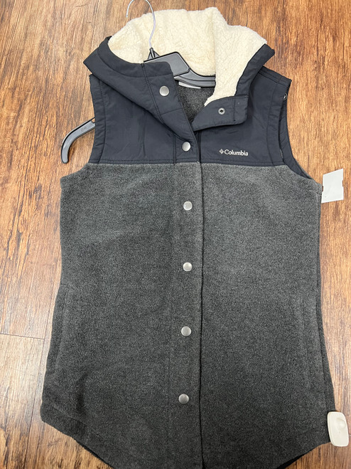 Vist Large View of Product Image Which is Used Columbia Lightweight Vest S-4/6