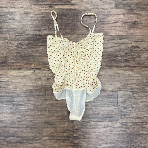 Vist Large View of Product Image Which is Used Free People Sleeveless Top M-8/10