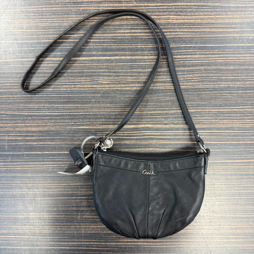 Vist Large View of Product Image Which is Used Coach Small Handbag