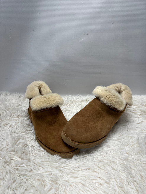 Used Ugg Australia Ankle Boots 9 60132-S000091704 Vist Large View of Product Image Which is Used Ugg Australia Ankle Boots 9