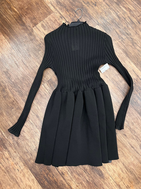 Vist Large View of Product Image Which is Used Unbranded Short Dress B L-12/14