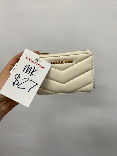 Vist Large View of Product Image Which is Used Unbranded Leather Wallet