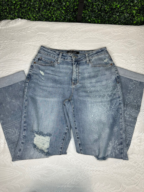 Vist Large View of Product Image Which is Used Judy Blue  BOTTOMS  4-27