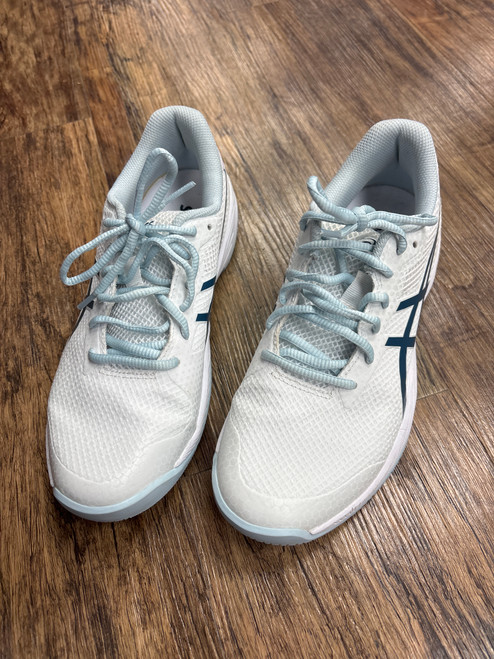 Vist Large View of Product Image Which is Used Asics Performance Shoes 8