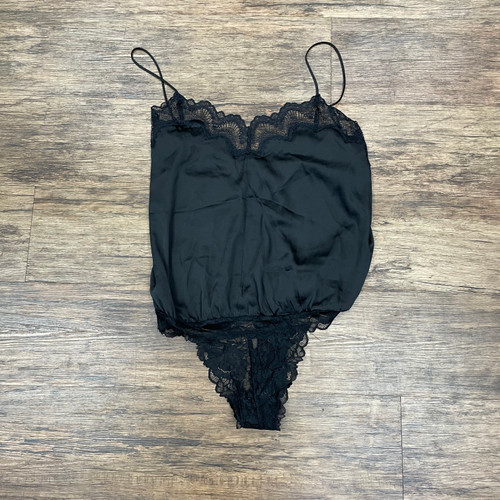 Vist Large View of Product Image Which is Used Free People Tank Top M-8/10